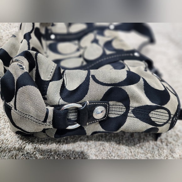 Coach Tote in Black and Gray Signature Print - Picture 6 of 6